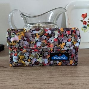 Kavu Mondo Spender Trifold Wallet